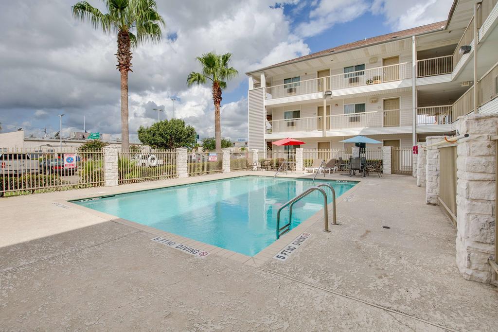 Studio 6-Houston, Tx - Clear Lake Friendswood Екстер'єр фото