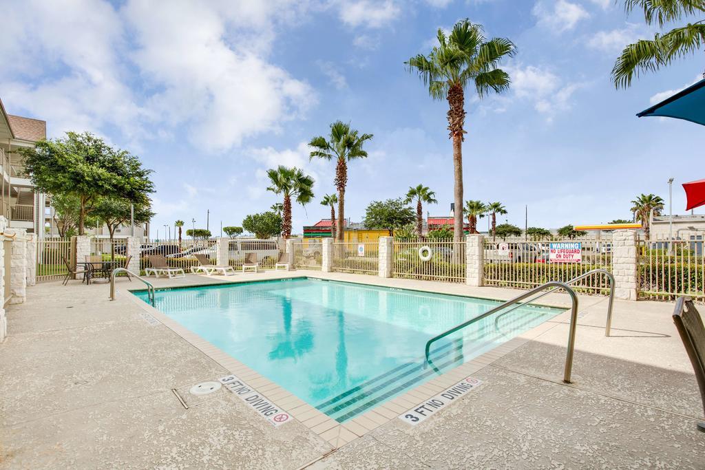 Studio 6-Houston, Tx - Clear Lake Friendswood Екстер'єр фото