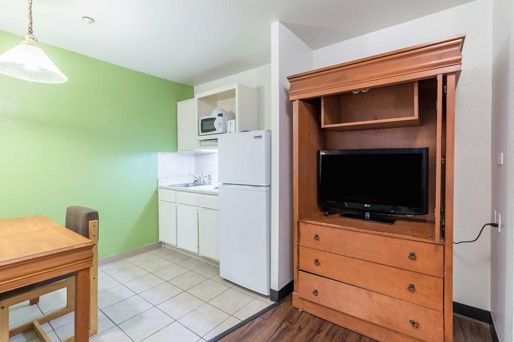 Studio 6-Houston, Tx - Clear Lake Friendswood Екстер'єр фото